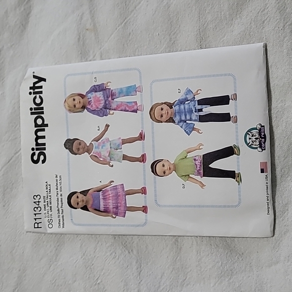 Simplicity Doll Clothes Pattern - Picture 1 of 4